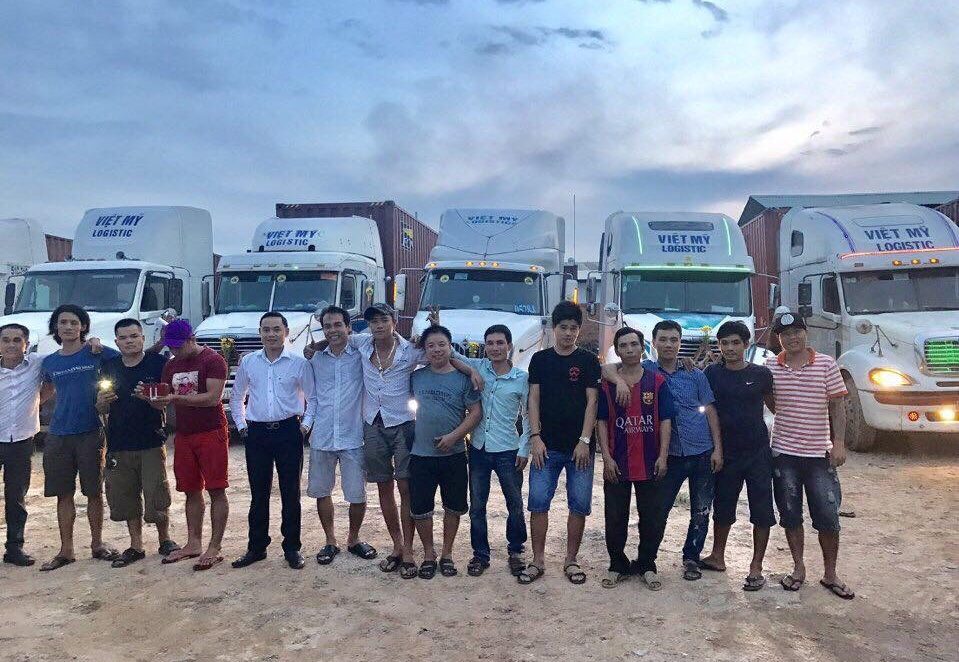 dịch vụ vận chuyển container Vietmylogistic